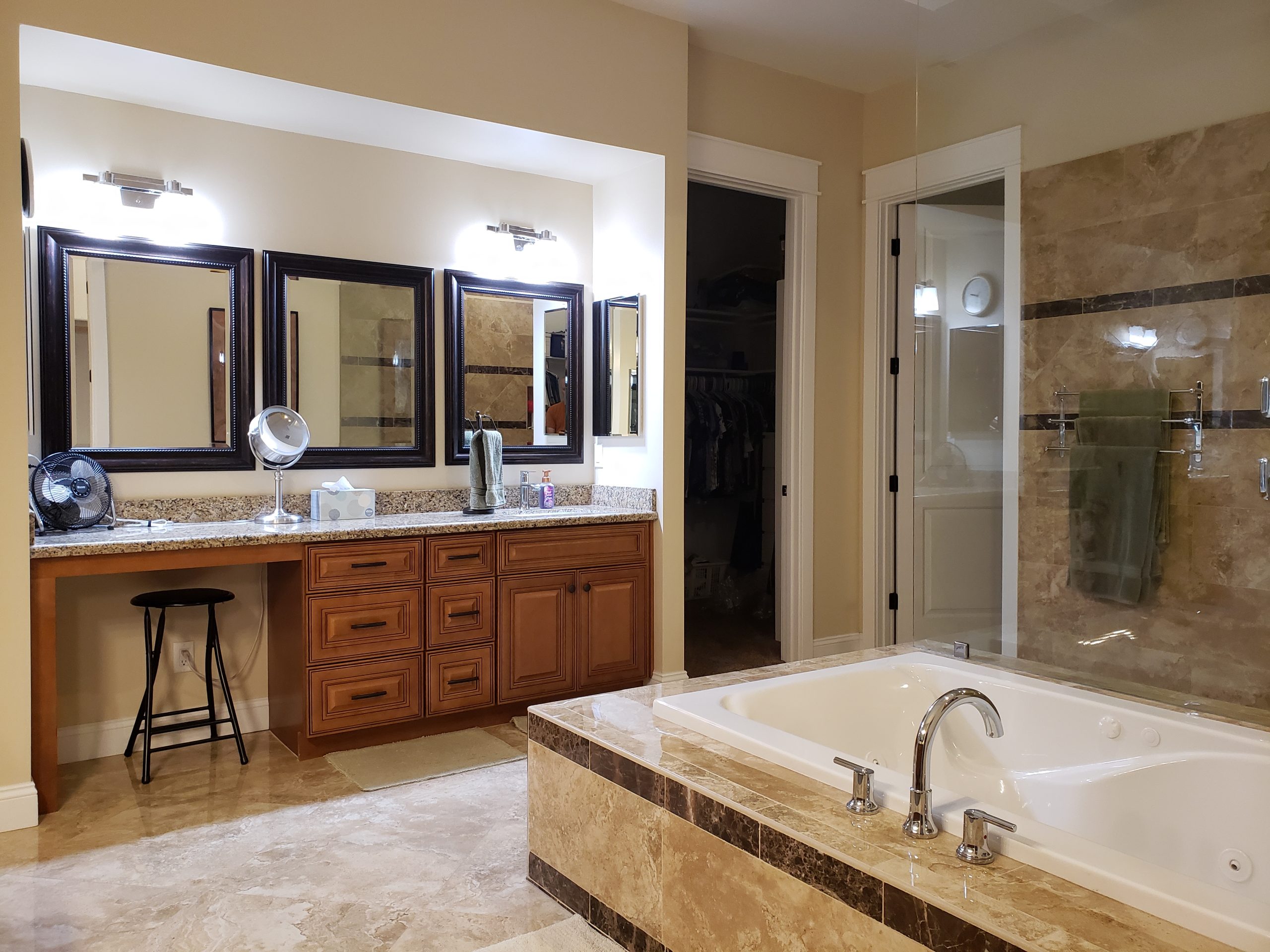 tile and material finishes for custom homes