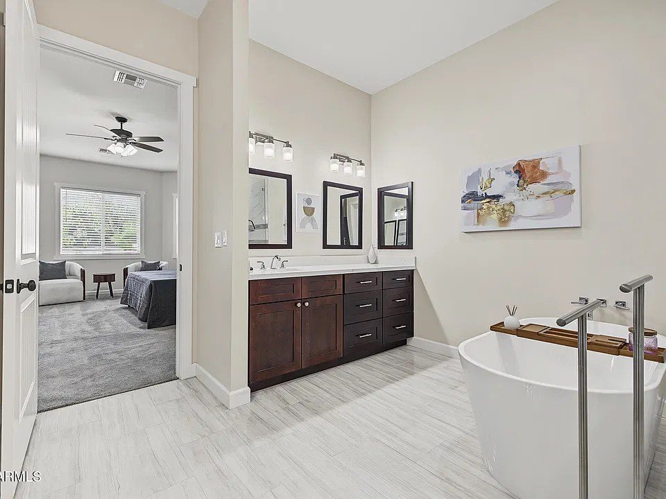 Primary bathroom with freestanding tub in the Quartz estate